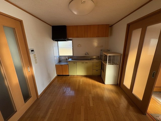 上里町長浜　中古900の居間・リビング