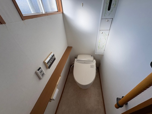 上里町長浜　中古1000のトイレ