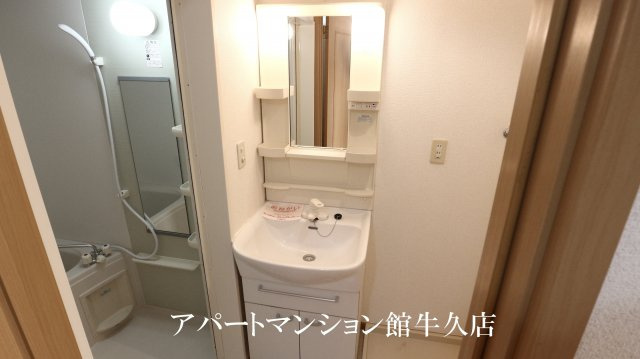 グレイスフル・Ｂの独立洗面台|洗面所