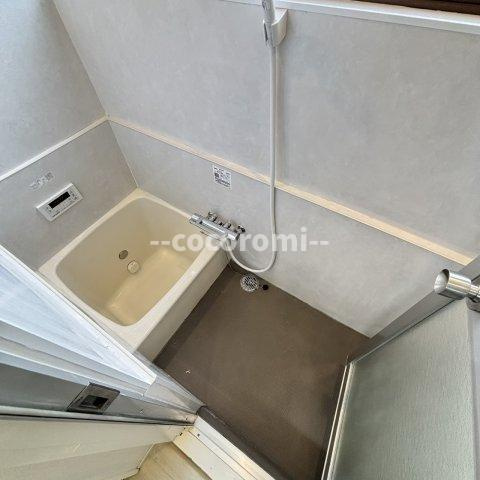 田井町リノベ貸家の浴室