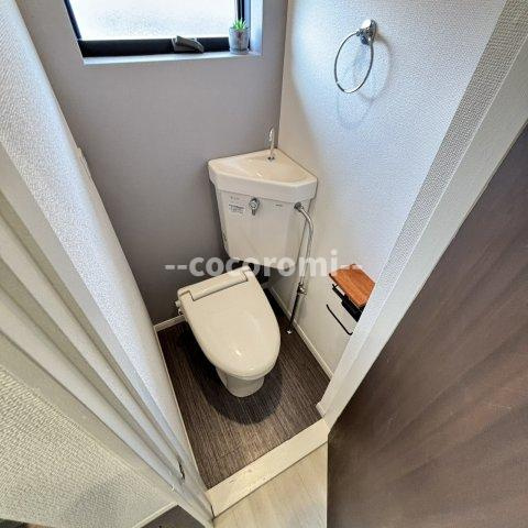 田井町リノベ貸家のトイレ