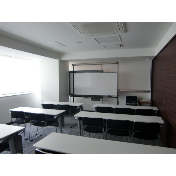 アイディエリアビル（ＩＤ　ＡＲＥＡ）のロビー