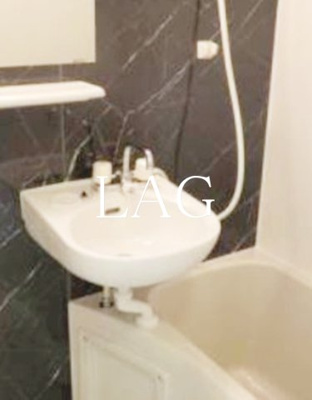 【洗面所】 | リバーテラス小岩 | 洗面台です。