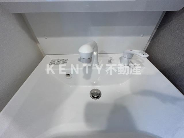 【洗面所】 | ラグゼナ平和島 | 明るい洗面所です