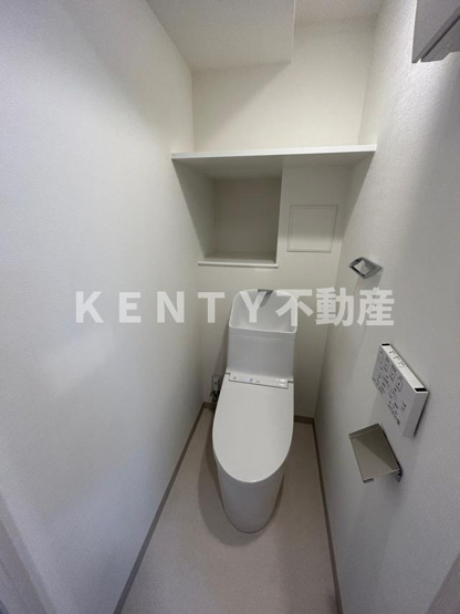 【トイレ】 | ラグゼナ平和島 | 落ち着いた色調のトイレです