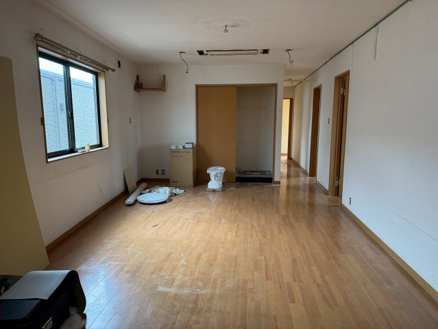 石川県金沢市　１棟マンション　の洋室