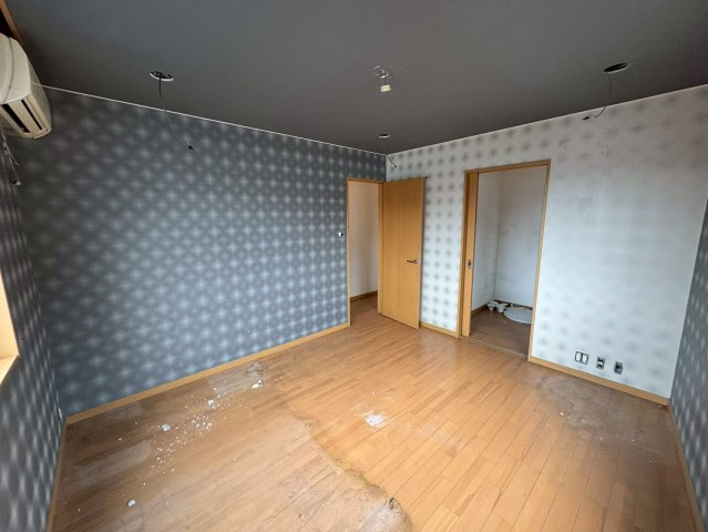 石川県金沢市　１棟マンション　の洋室