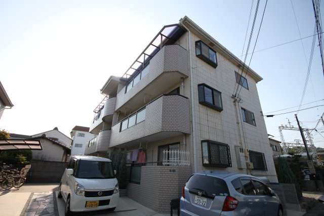 宝塚市山本中２丁目の賃貸マンション