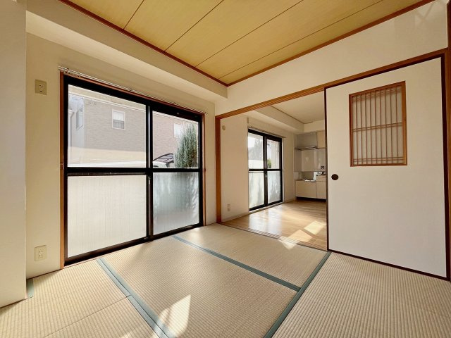 宝塚市山本中２丁目の賃貸マンションの和室