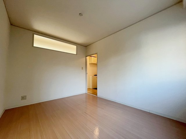 ファミーユ宝塚の居間・リビング