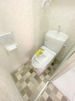 紀陽ハイツのトイレ|温水洗浄便座付きのトイレ