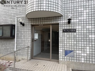 クレメント園田のエントランス