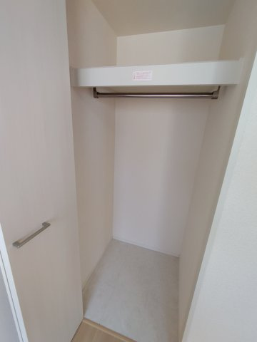 グランパルク東豊Ａの収納|別部屋写真です。