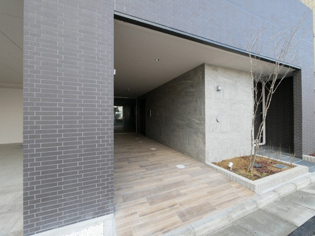 ドムス吉田のエントランス