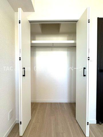 ラ・ベルティ小岩の収納|暮らしにぴったり合うサイズと配置で設計された収納スペースは、住まいの使いやすさを徹底的に追求。毎日の片付けがスムーズになり、ストレスを大幅に軽減してくれます。快適な暮らしを支える頼もしい存在です。