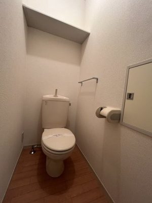 【トイレ】 | コート・ティアラ