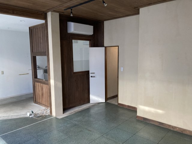 【内装】 | 新江古田駅徒歩14分 シーコースト1階 12.99坪 接骨院居抜き