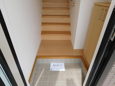 【エントランス】 | シャーメゾンレセーナ