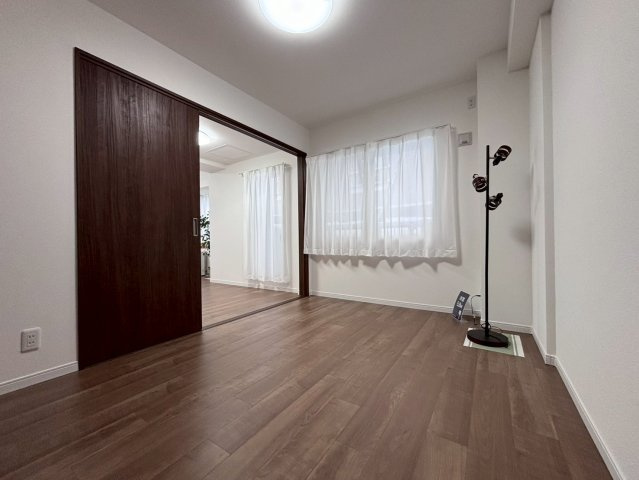 セザール月寒西の洋室