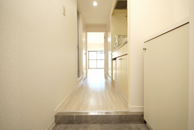 シティガーデン中寺の玄関