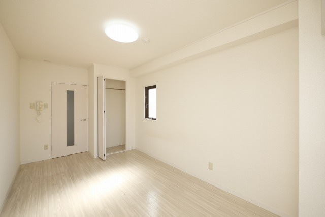 シティガーデン中寺の居間・リビング