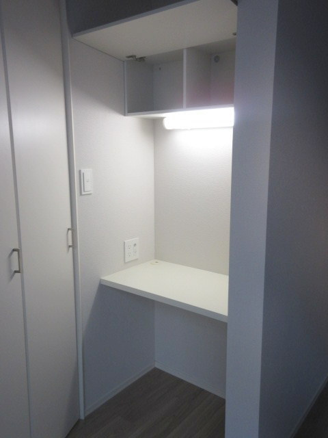 エクセル北千住のその他|★収納スペース★デスクスペースにも★