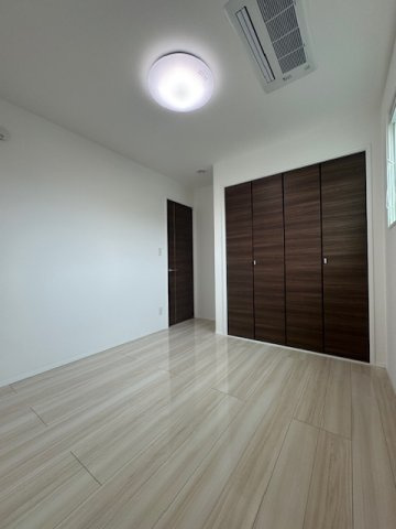 羽島市舟橋町宮北三丁目戸建の洋室|2階東側洋室約5.3帖