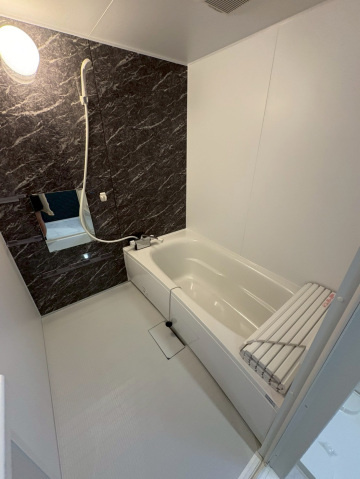 クレスト山本の浴室