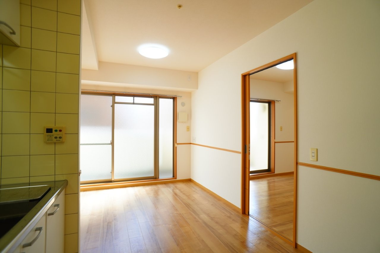 センチュリーアスカ１０の居間・リビング