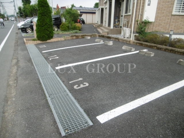 【駐車場】 | アーク・ド・ルミエール