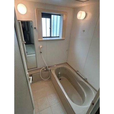 【浴室】 | 白鷺２丁目貸家 | 追い焚き機能、浴室乾燥機付きバス。