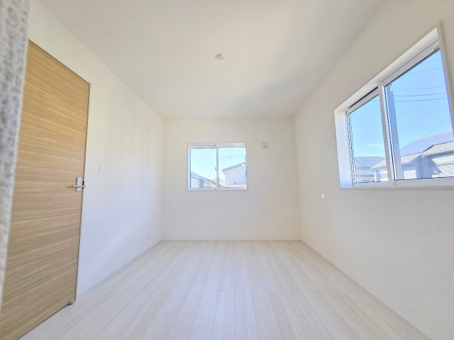 羽村市緑ヶ丘4丁目　全7棟の洋室