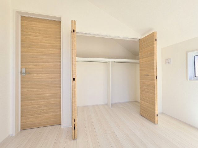 羽村市緑ヶ丘4丁目　全7棟の収納