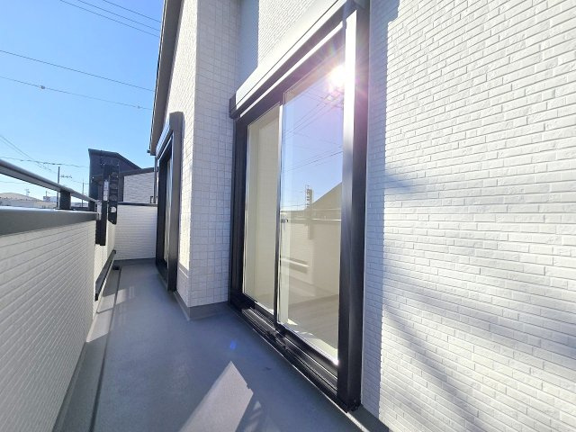 羽村市緑ヶ丘4丁目　全7棟のバルコニー