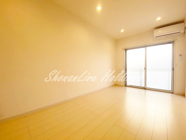 鎌倉市腰越のアパートの居間・リビング|使いやすいリビングになります♪