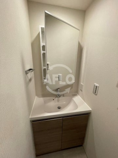 【洗面所】 | コンフォリア・リヴ北久宝寺Q | コンフォリア・リヴ北久宝寺Q　独立洗面台