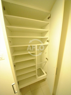 【玄関】 | コンフォリア心斎橋ＥＡＳＴ | コンフォリア心斎橋ＥＡＳＴ　下駄箱