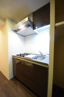 【キッチン】 | コンフォリア心斎橋ＥＡＳＴ | コンフォリア心斎橋ＥＡＳＴ　ガス2口コンロシステムキッチン