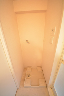 【洗面所】 | キャピトル安堂寺 | キャピトル安堂寺　洗濯機置き場