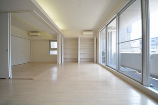 【居間・リビング】 | キャピトル安堂寺 | キャピトル安堂寺　リビング