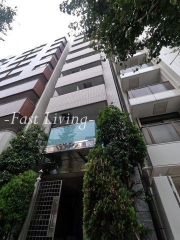 プルナスお茶の水のエントランス