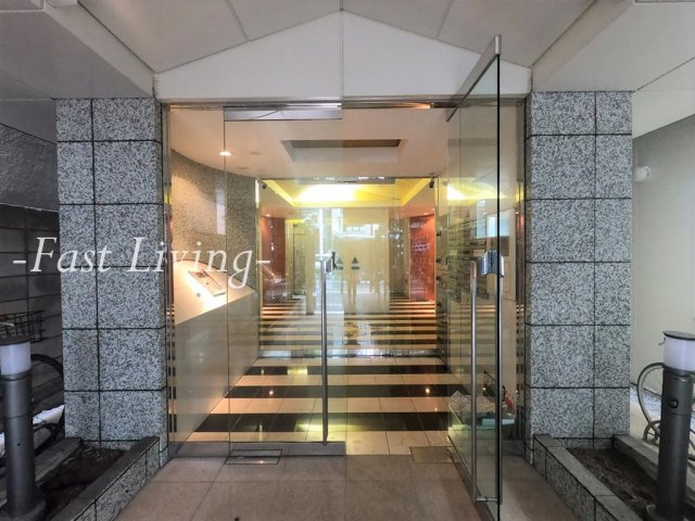 プルナスお茶の水のロビー