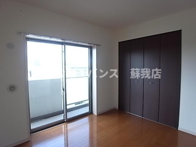 【寝室】 | クイーンズレゾン末広