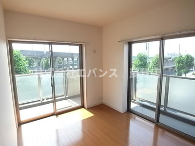  | クイーンズレゾン末広