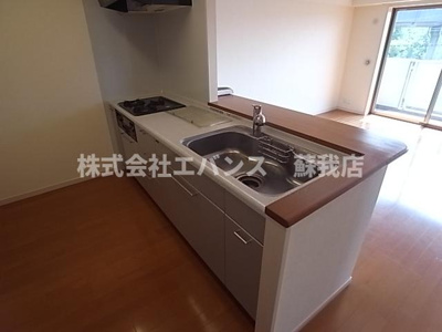 【キッチン】 | クイーンズレゾン末広 | お料理しやすいキッチンです