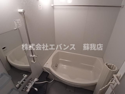 【浴室】 | クイーンズレゾン末広 | コンパクトで使いやすいお風呂です