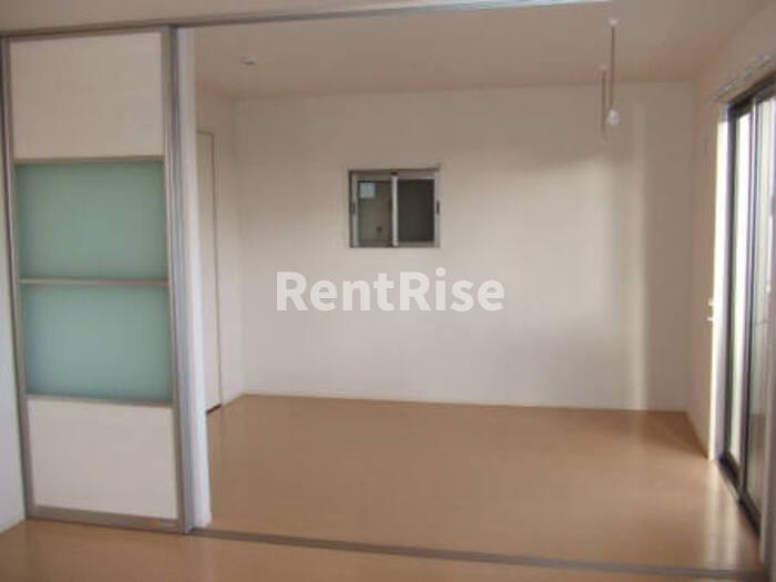 ラ・フィールの洋室|(301)南洋室