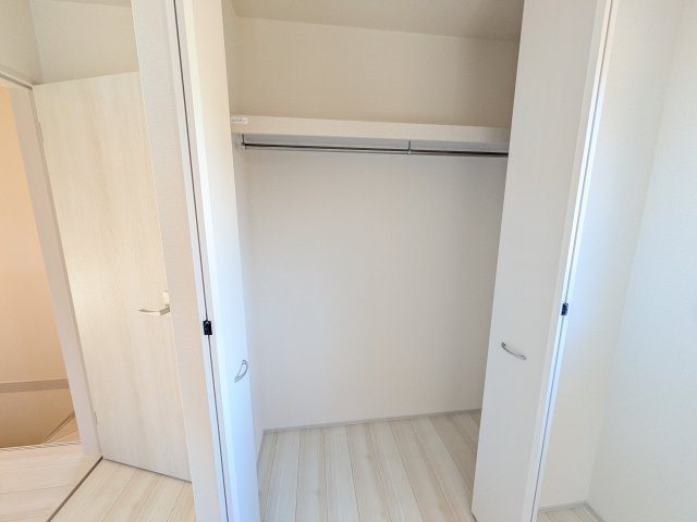 小美玉市小川第1　新築戸建　2号棟の収納