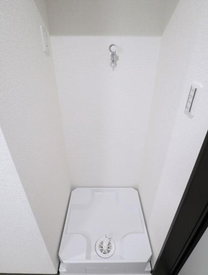 【設備】 | エスカリエ・ブルー | 設備 洗濯機置場 