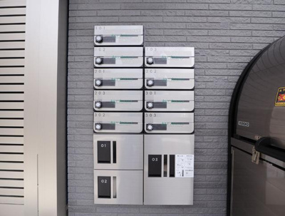 【その他共用部分】 | エスカリエ・ブルー | 共用設備 メールボックス・宅… 